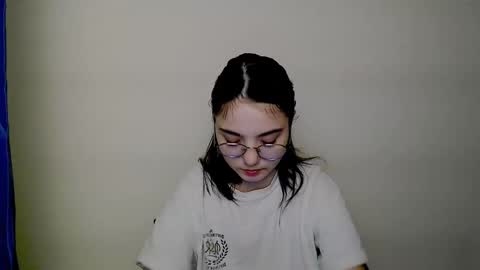 azumi_chan_ online show from 01.12.26