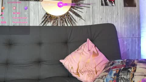 Snapshot of azuraby chatting on 01.31.25 Azuraby online show from 01.31.25