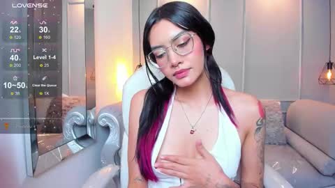 Azura online show from 11.27.25