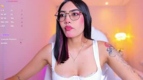 Azura online show from 04.15.26