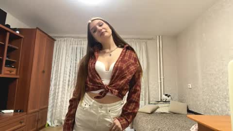 Stefania online show from 04.06.26