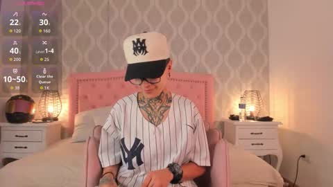 Anny online show from 10.14.25