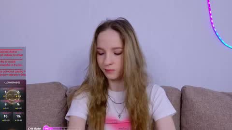 Snapshot of b4by_emilia chatting on 11.25.25 b4by_emilia online show from 11.25.25