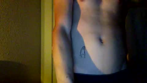 Snapshot of b4nnysturntoo chatting on 12.18.24 b4nnysturntoo online show from 12.18.24