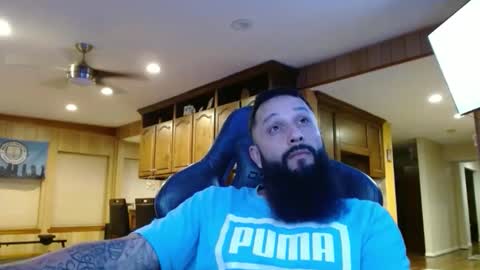 Snapshot of b713htx chatting on 02.18.26 Miguel online show from 02.18.26