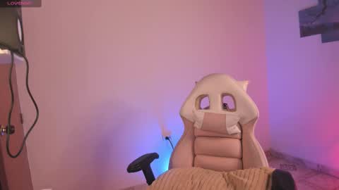 Snapshot of baaby_boyy chatting on 02.20.25 odeley online show from 02.20.25