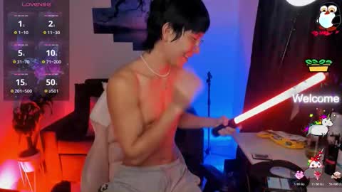 Snapshot of baaby_boyy chatting on 10.24.25 odeley online show from 10.24.25