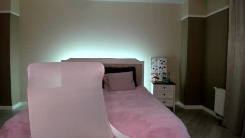 Monica online show from 10.08.25