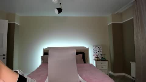 Monica online show from 10.22.25