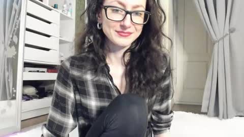 babby_jewel online show from 11.18.25