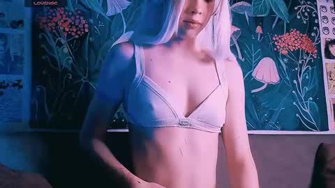 babe_moister online show from 09.16.25