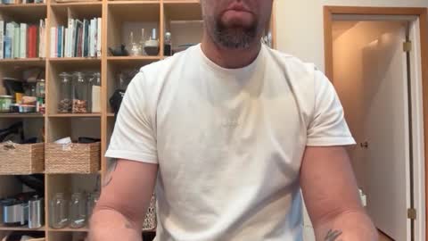 Snapshot of babeheater chatting on 12.20.25 babeheater online show from 12.20.25