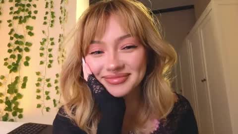 Snapshot of baby_adele chatting on 12.17.24 bb adele online show from 12.17.24