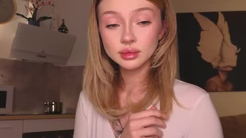 Snapshot of baby_adele chatting on 03.12.25 bb adele online show from 03.12.25