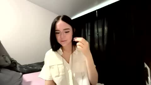 Adeline online show from 04.08.26