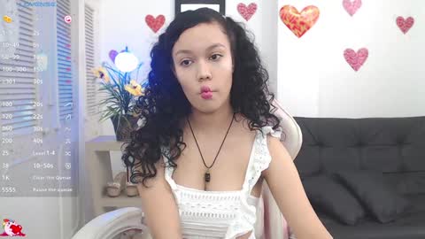 Snapshot of baby_blue18_ chatting on 01.14.25 salome online show from 01.14.25