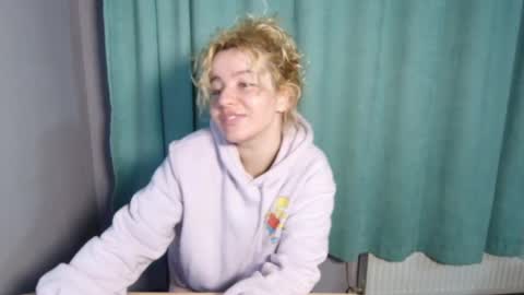 Snapshot of baby_doll91 chatting on 01.20.25 Babby Doll online show from 01.20.25