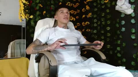 OF GxoXabs online show from 12.17.24