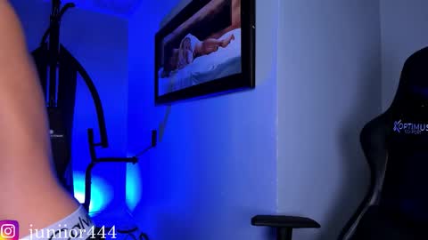 Junior       Independent Model online show from 12.18.25