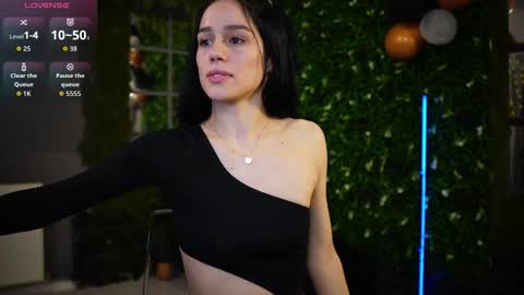 Baby Nico online show from 11.28.25