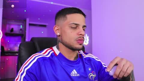 Snapshot of baby_rausch chatting on 12.24.24 baby_rausch online show from 12.24.24