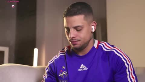 Snapshot of baby_rausch chatting on 12.14.25 baby_rausch online show from 12.14.25