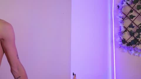 Snapshot of baby_xian chatting on 12.22.24 Dani online show from 12.22.24