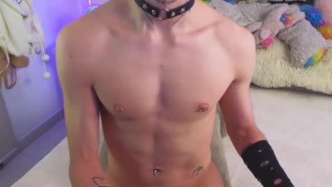 Snapshot of baby_xian chatting on 02.12.25 Dani online show from 02.12.25