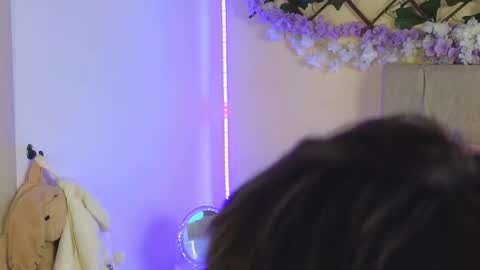 Snapshot of baby_xian chatting on 03.02.25 Dani online show from 03.02.25