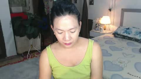 Snapshot of babyamandaxx chatting on 10.06.25 AMANDA online show from 10.06.25