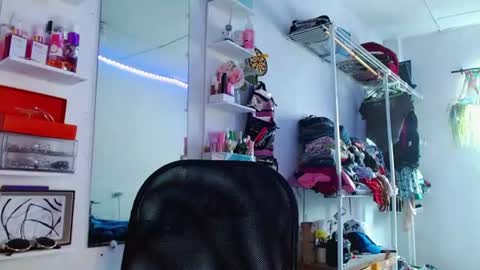 babybombom08 online show from 06.18.26