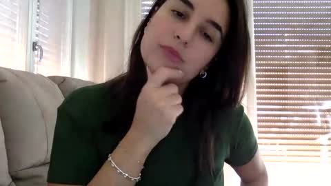 Snapshot of babyelodie12 chatting on 09.29.25 BabyElodie12 online show from 09.29.25