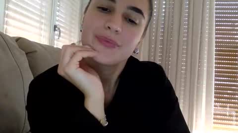 Snapshot of babyelodie12 chatting on 09.30.25 BabyElodie12 online show from 09.30.25