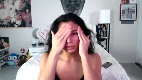 Snapshot of babyempathy chatting on 12.14.25 akira online show from 12.14.25