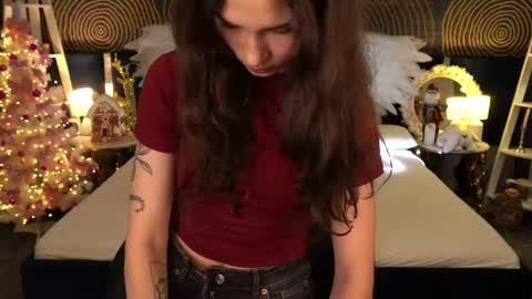 Sasha online show from 12.17.25