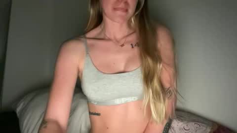 Miley King online show from 02.10.26