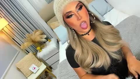 Snapshot of babygoddess4u chatting on 01.09.25 ASK ME IN PM online show from 01.09.25