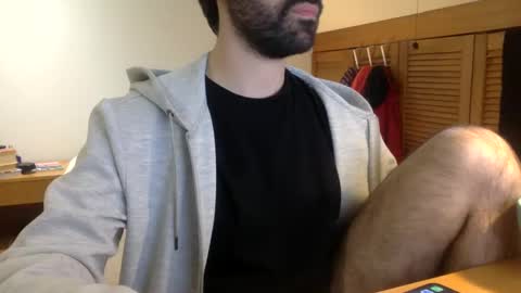 Tom A.    online show from 01.06.25