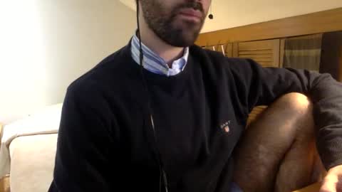 Tom A.    online show from 02.20.25