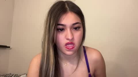 Mia online show from 01.16.25