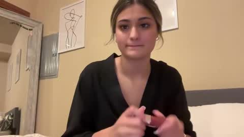 Mia online show from 02.23.25