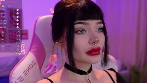 Snapshot of babyroxynill chatting on 05.18.26 Nika online show from 05.18.26
