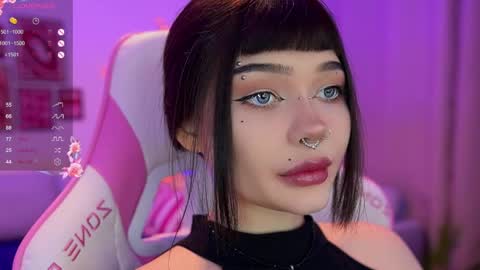 Snapshot of babyroxynill chatting on 05.25.26 Nika online show from 05.25.26
