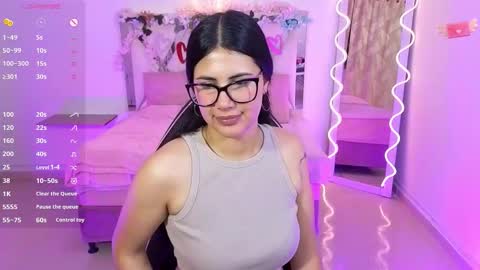  VENU  online show from 09.18.25