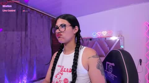  VENU  online show from 02.04.26