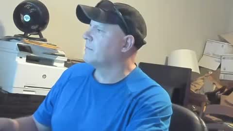 Snapshot of bad_boy4u2abuse chatting on 09.21.25 bad_boy4u2abuse online show from 09.21.25