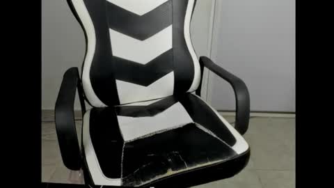 Snapshot of bad_boy_master_findom chatting on 02.19.26 bad_boy_master_findom online show from 02.19.26