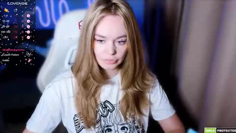 Snapshot of bad_girl009 chatting on 09.15.25 Lin online show from 09.15.25