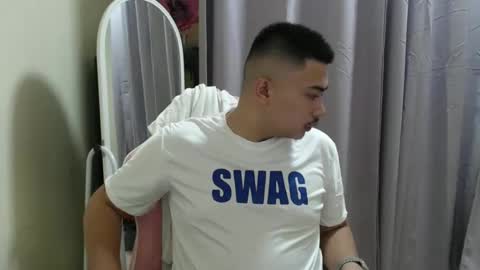 Snapshot of badboy_hanns chatting on 11.23.25 HANNS online show from 11.23.25
