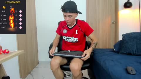 Snapshot of badboy_one chatting on 02.03.25 jhojan online show from 02.03.25